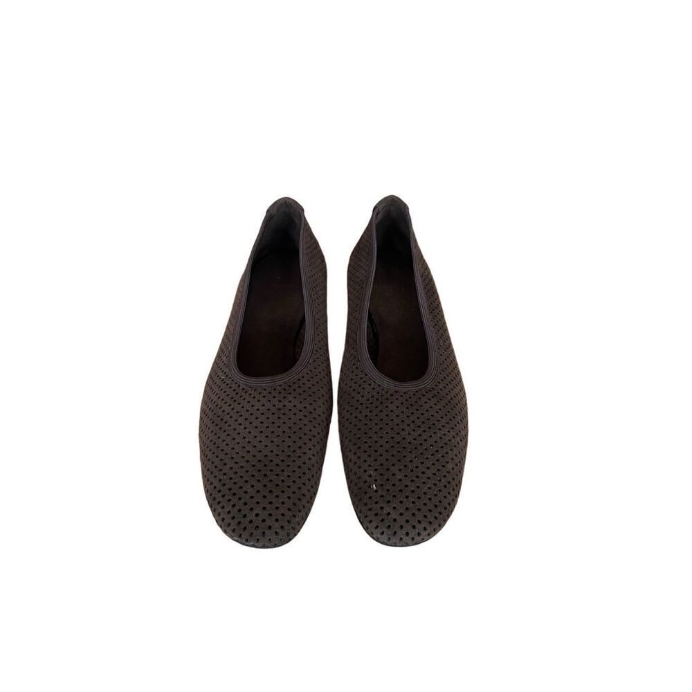 Stuart Weizman Womens Brown Suede Perforated Holes Slip On Ballet Size 7.5
